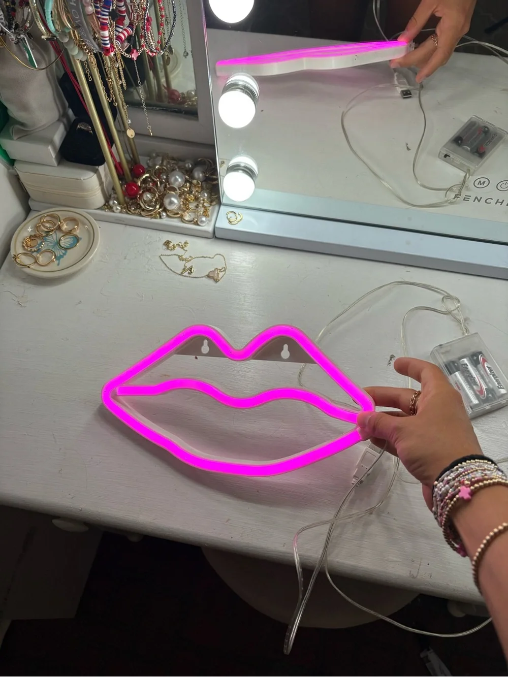 Pink Neon Lip Sign LED Accent Light - Women Makeup Decor